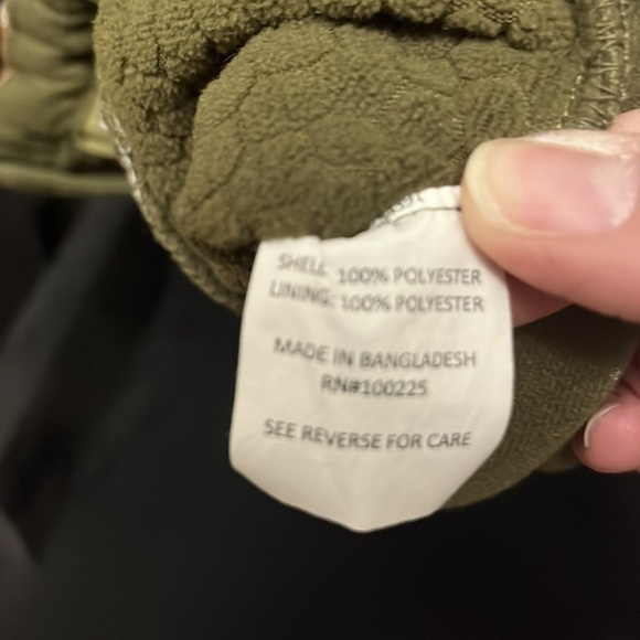 Lincoln Outfitters- Realtree Camo Polyester Full Zip Jacket - Picture 6 of 6